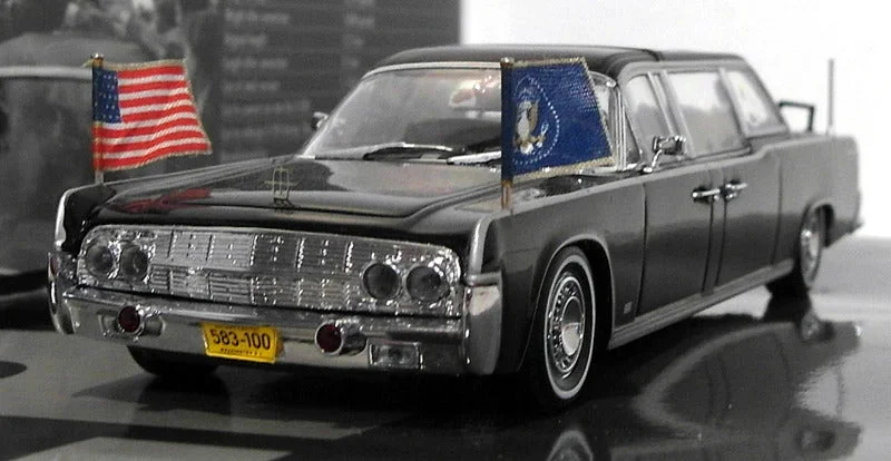 Railroad ballast for stability of the tracks Minichamps 1/43 Scale 436 086101 - 1964 Lincoln Continental Johnson Car Railroad ballast for stability of the tracks Minichamps 1/43 Scale 436 086101 - 1964 Lincoln Continental Johnson Car