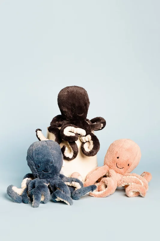 Plush toys for mechanics with tool - shaped attachments​ Plush Octopus